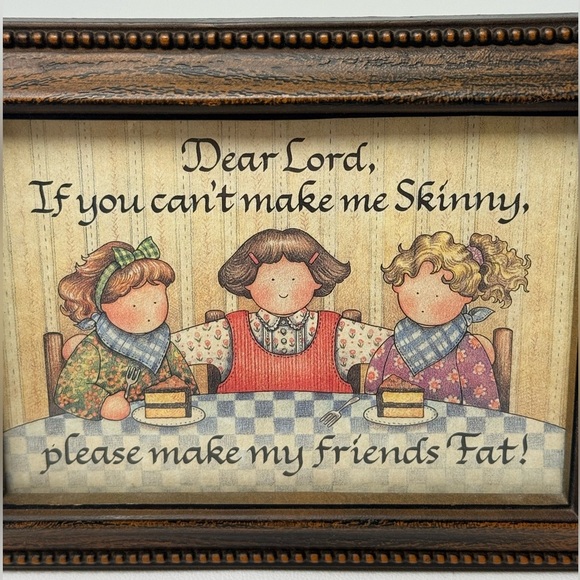 Funny Art Frame: "Dear Lord, Make My Friends Fat!" Plastic frame Wall decor 7x5 - Picture 2 of 7